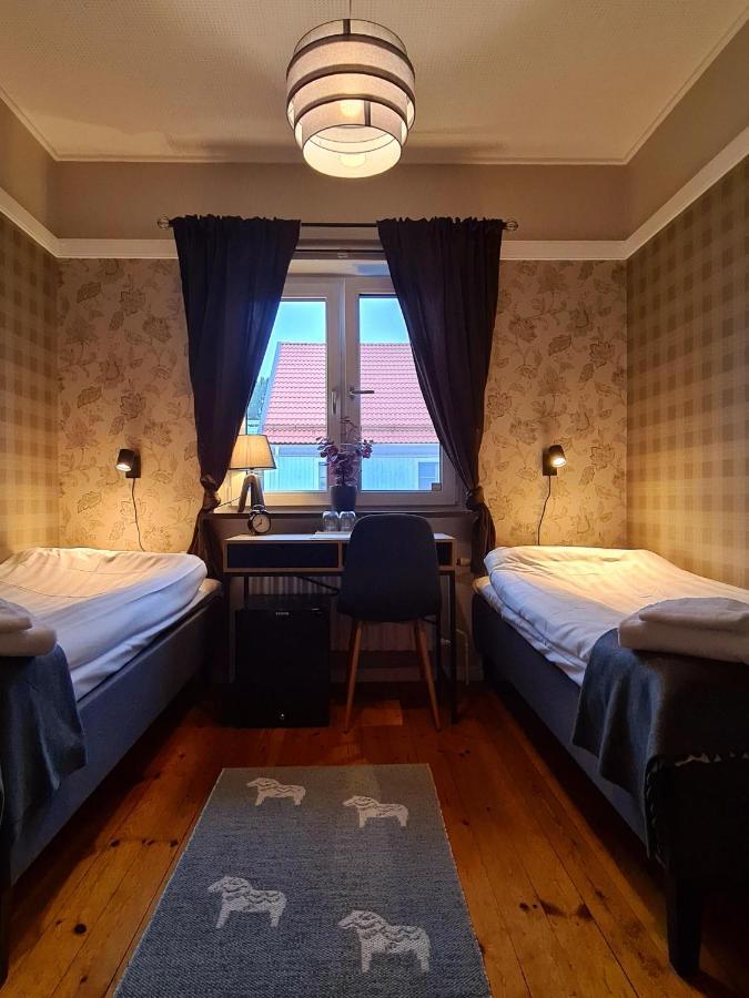 Dala-Jaerna Hotell Och Vandrarhem Esterno foto