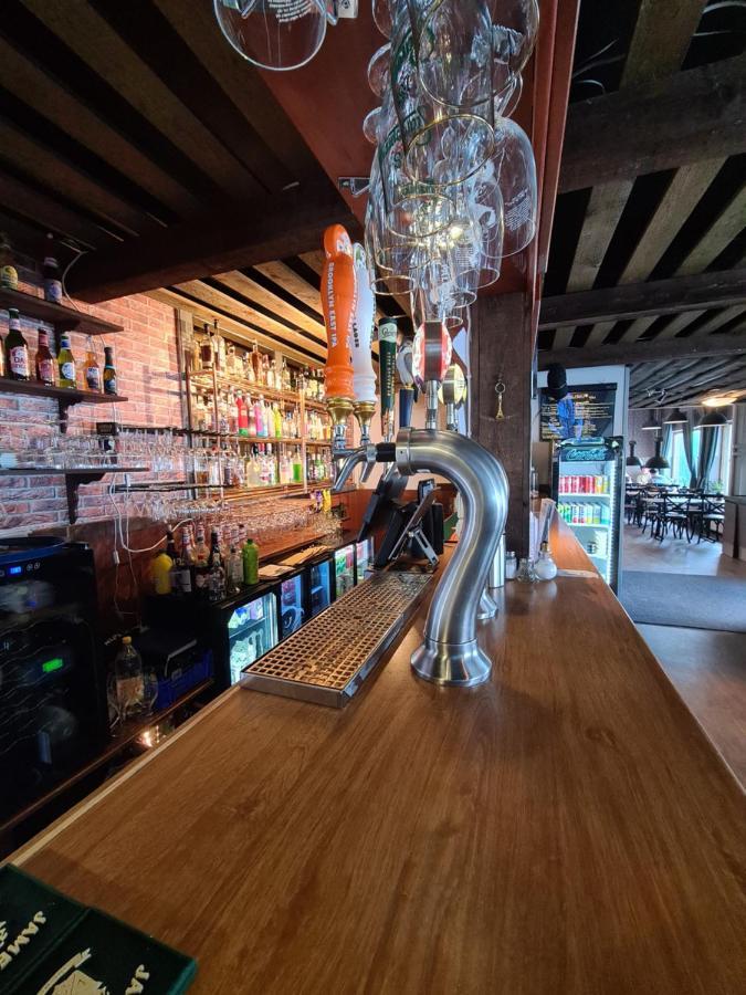 Dala-Jaerna Hotell Och Vandrarhem Esterno foto